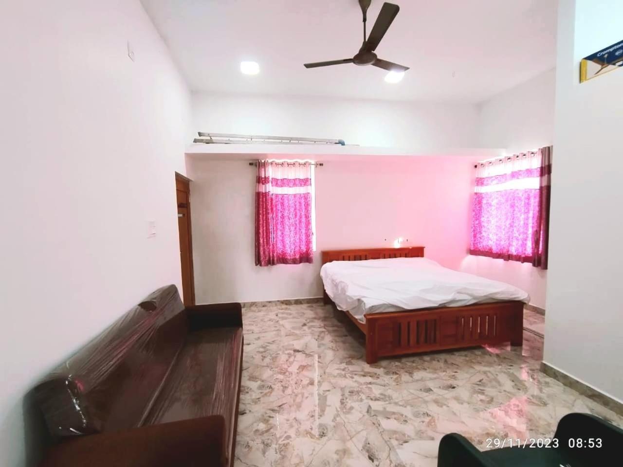 Arul Homestay Mettuppālaiyam Exteriör bild